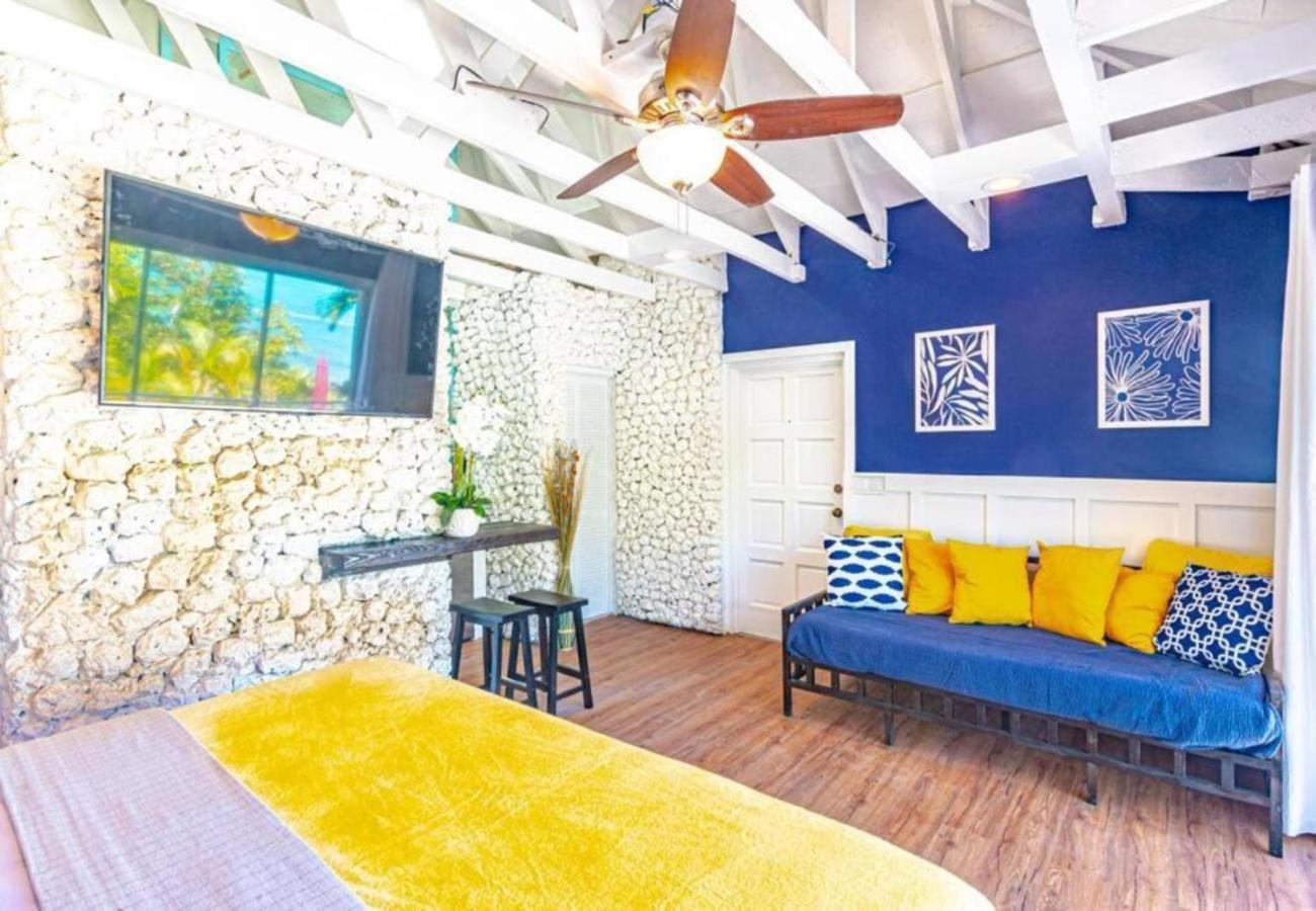 Pool Cottage At Viking Hill - Love Beach Насау Екстериор снимка
